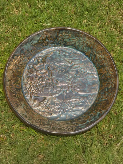 Embossed Waterlily Plate