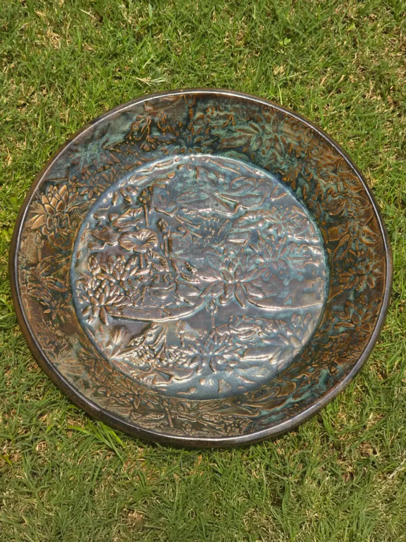 Embossed Waterlily Plate